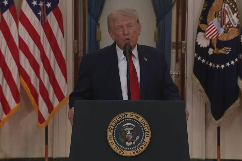 트럼프 ‘이란 타격 지속’ 발언에 삼...